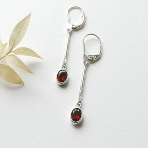 CHE66 Elegant Long Drop Earrings