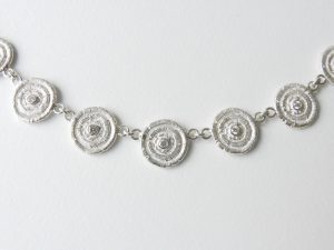 CHN47 Radiant Diamond Wired Necklace